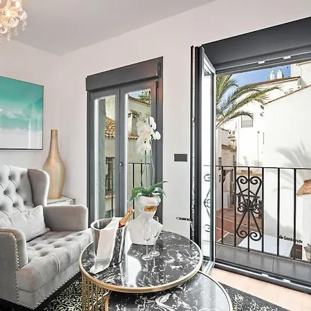 Puerto Banus Luxurious Apartment In The Heart Of The Port Marbella Exterior photo