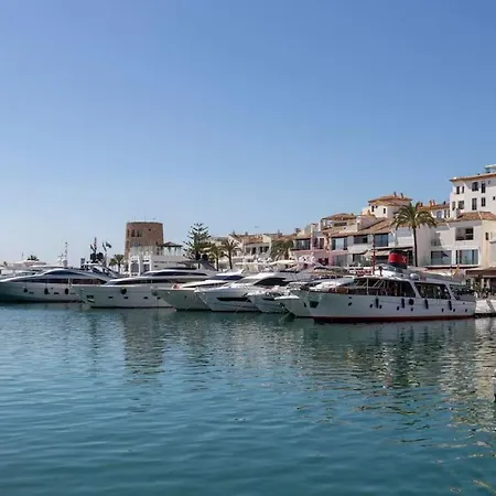 Puerto Banus Luxurious Apartment In The Heart Of The Port Marbella Exterior photo