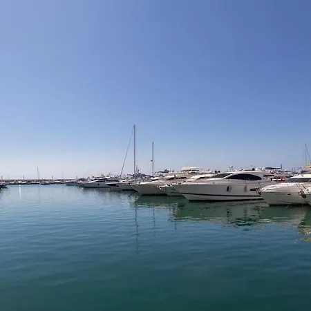 Puerto Banus Luxurious Apartment In The Heart Of The Port Marbella Exterior photo