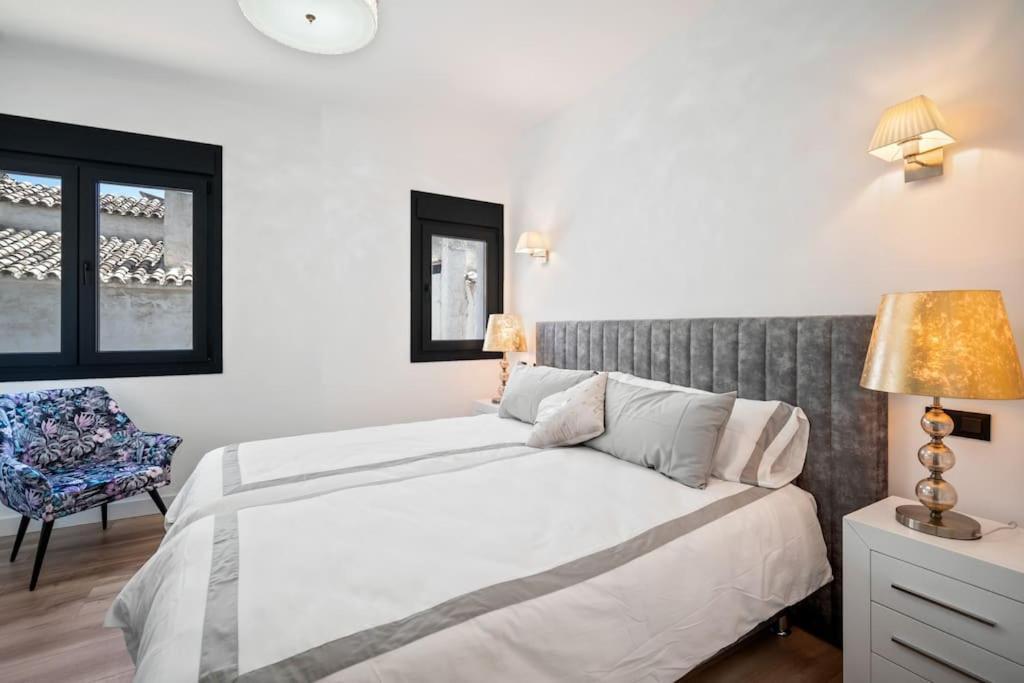 Apartment Puerto Banus Luxurious In The Heart Of The Port